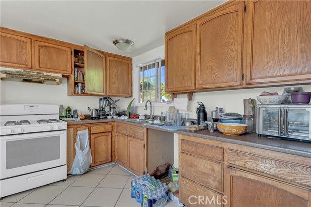 1144 E Avenue R6, Palmdale, CA 93550