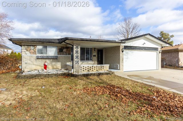 36218 Allison Drive, Sterling Heights, MI 48310