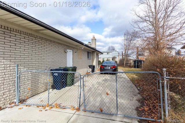36218 Allison Drive, Sterling Heights, MI 48310