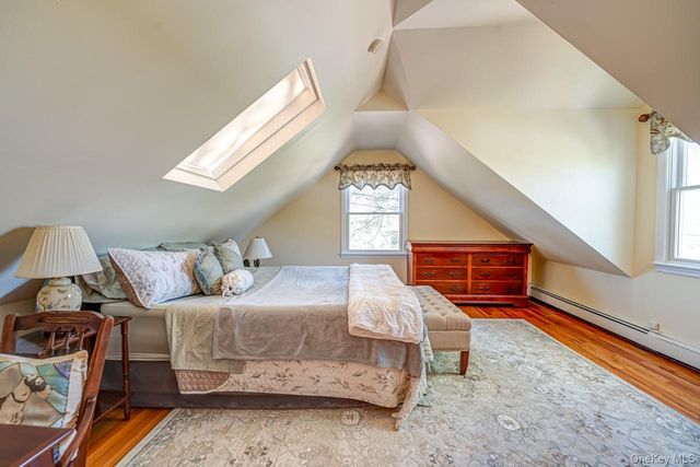 10 McKenzie Street, Huntington, NY 11743