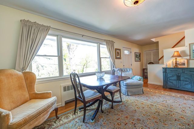 10 McKenzie Street, Huntington, NY 11743