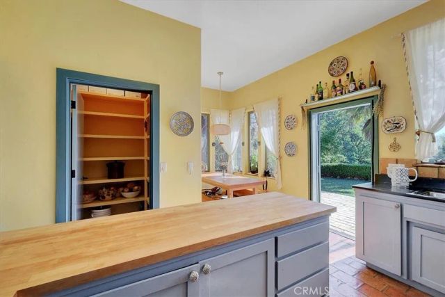 9735 Stackhouse Lane, Oregon House, CA 95962