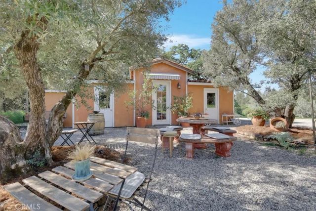 9735 Stackhouse Lane, Oregon House, CA 95962