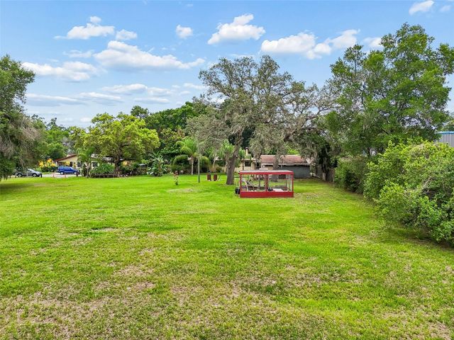 5105 N 45TH STREET, Tampa, FL 33610