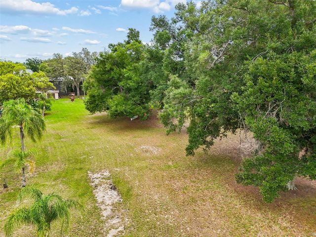 5105 N 45TH STREET, Tampa, FL 33610