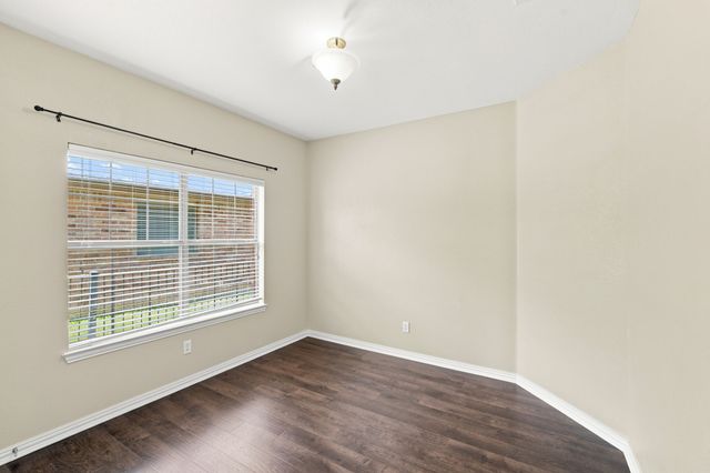3009 Shoreline Drive, Burleson, TX 76028