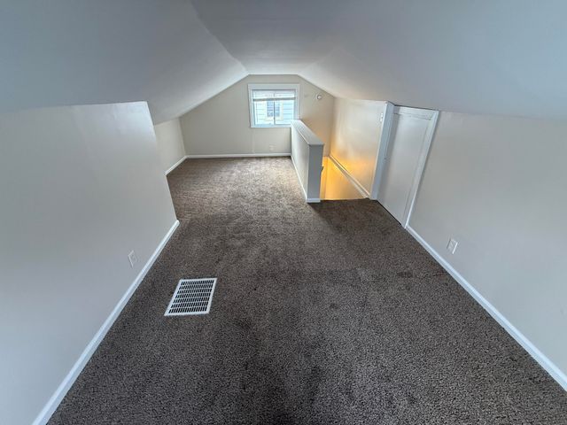 22765 Rosalind Avenue, Eastpointe City, MI 48021