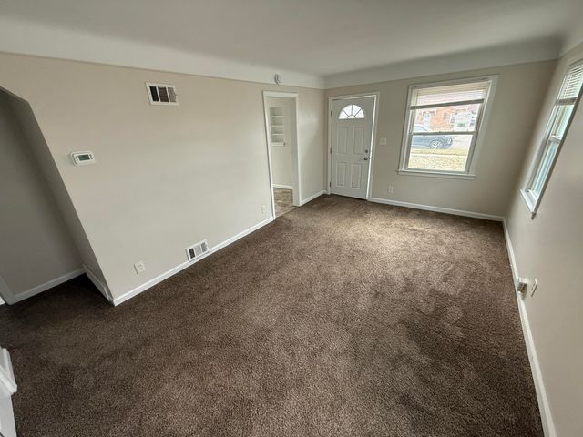 22765 Rosalind Avenue, Eastpointe City, MI 48021