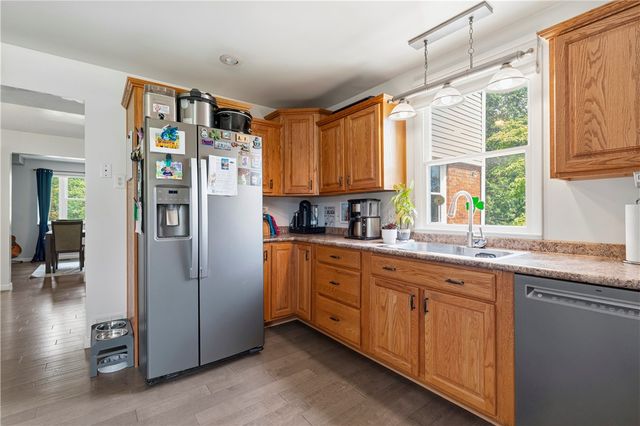 1558 Duncan Dr, Franklin Park, PA 15237