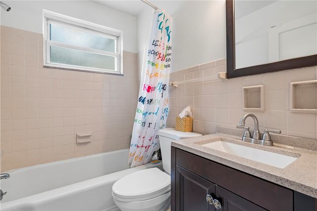 1558 Duncan Dr, Franklin Park, PA 15237