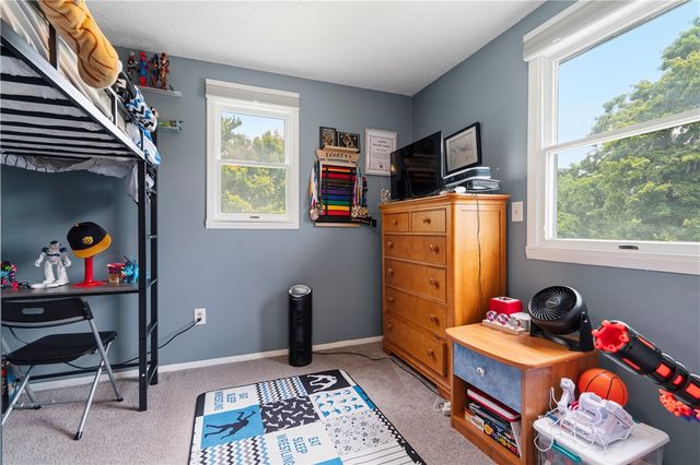 1558 Duncan Dr, Franklin Park, PA 15237