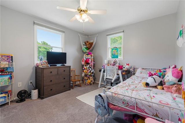 1558 Duncan Dr, Franklin Park, PA 15237