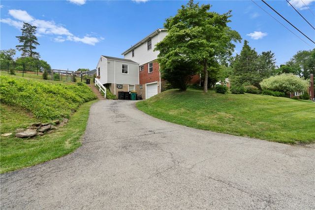1558 Duncan Dr, Franklin Park, PA 15237