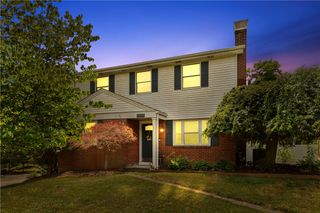 1558 Duncan Dr, Franklin Park, PA 15237