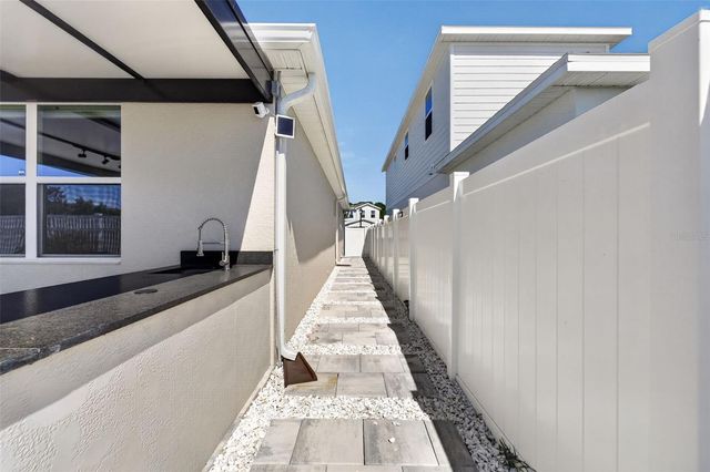 9433 EMERALD BERRY DRIVE, Winter Garden, FL 34787