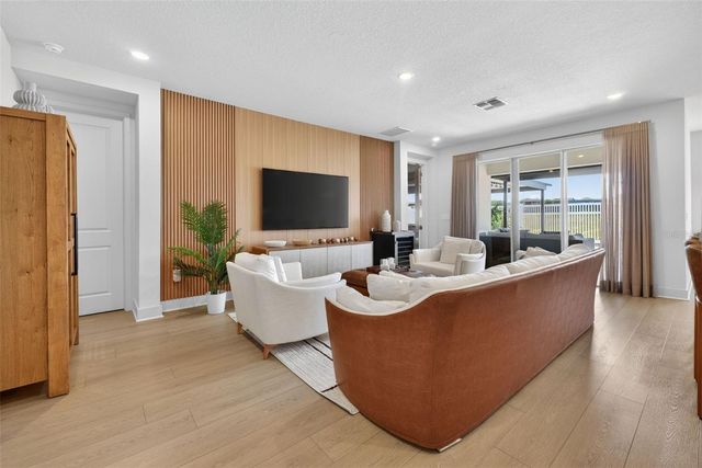 9433 EMERALD BERRY DRIVE, Winter Garden, FL 34787