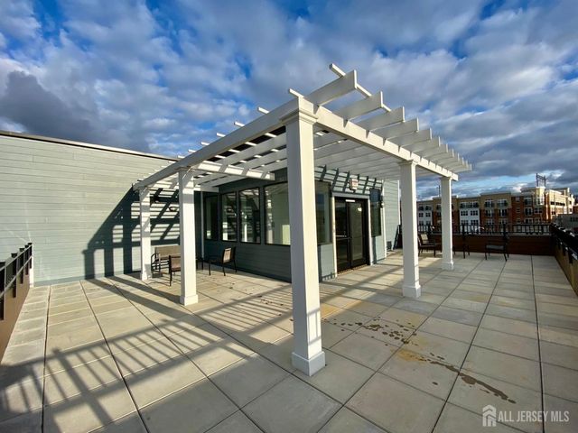 22 Center Street 203, Metuchen, NJ 08840