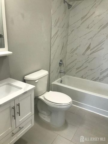 22 Center Street 203, Metuchen, NJ 08840