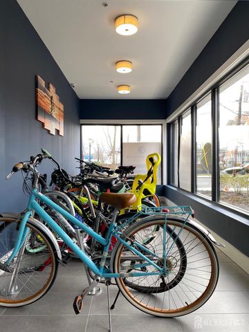 22 Center Street 203, Metuchen, NJ 08840