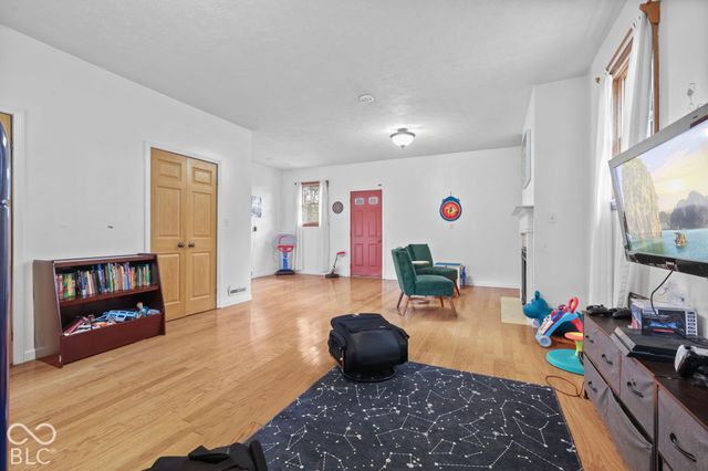 10566 Andrea Court, Indianapolis, IN 46231