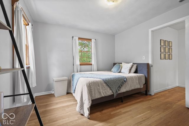 10566 Andrea Court, Indianapolis, IN 46231