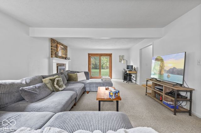 10566 Andrea Court, Indianapolis, IN 46231