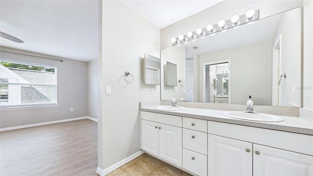 4202 W NORTH B STREET B, Tampa, FL 33609