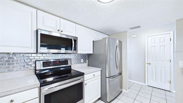 4202 W NORTH B STREET B, Tampa, FL 33609