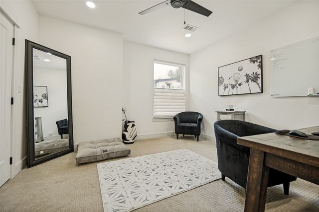 1325 Compton Street, Dallas, TX 75203