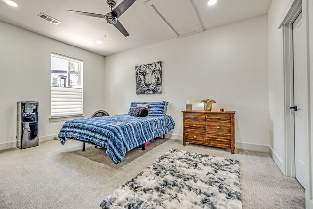1325 Compton Street, Dallas, TX 75203