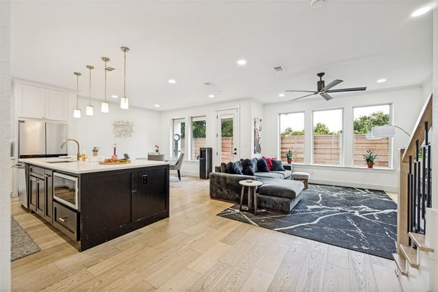 1325 Compton Street, Dallas, TX 75203