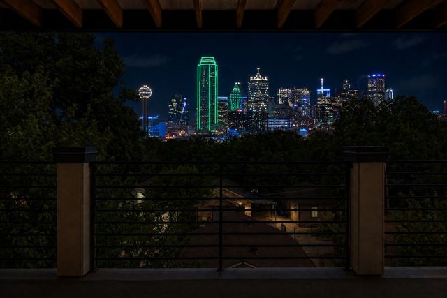 1325 Compton Street, Dallas, TX 75203