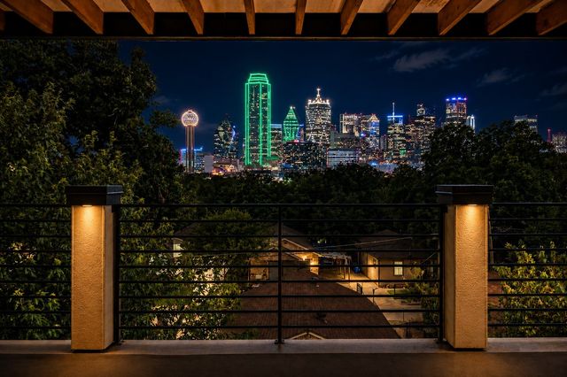 1325 Compton Street, Dallas, TX 75203