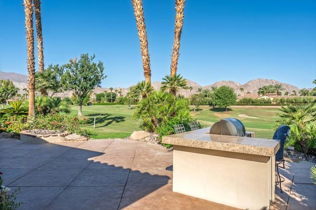 57365 Spanish Hills Lane, La Quinta, CA 92253