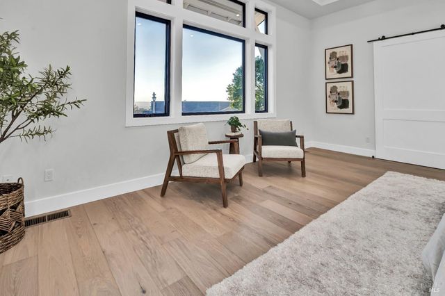 2011 Long Leaf Ct, Santa Rosa, CA 95403