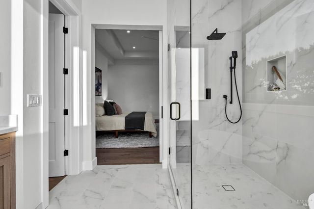 2011 Long Leaf Ct, Santa Rosa, CA 95403