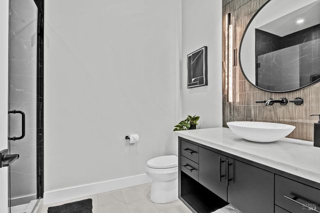 2011 Long Leaf Ct, Santa Rosa, CA 95403