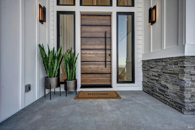 2011 Long Leaf Ct, Santa Rosa, CA 95403