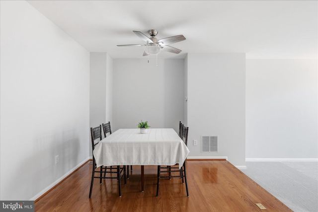 46810 RABBITRUN TER, Sterling, VA 20164