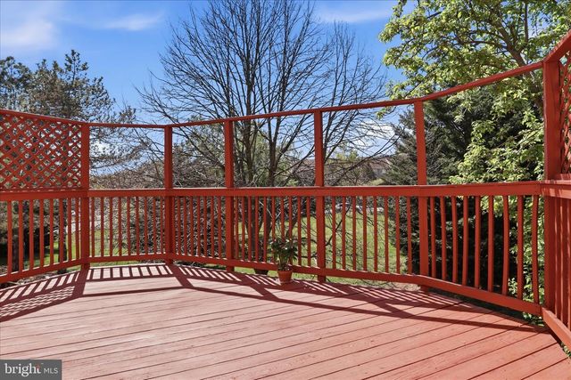 46810 RABBITRUN TER, Sterling, VA 20164
