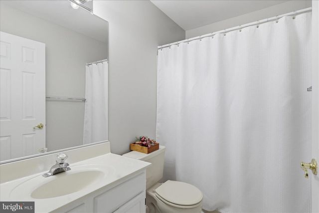 46810 RABBITRUN TER, Sterling, VA 20164