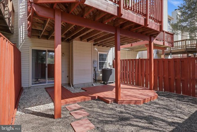 46810 RABBITRUN TER, Sterling, VA 20164