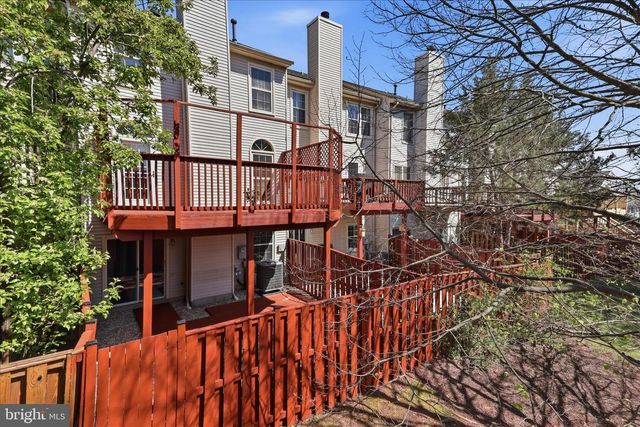 46810 RABBITRUN TER, Sterling, VA 20164