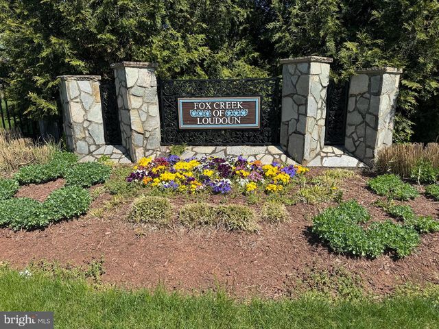 46810 RABBITRUN TER, Sterling, VA 20164