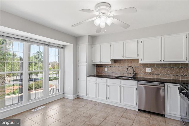 46810 RABBITRUN TER, Sterling, VA 20164