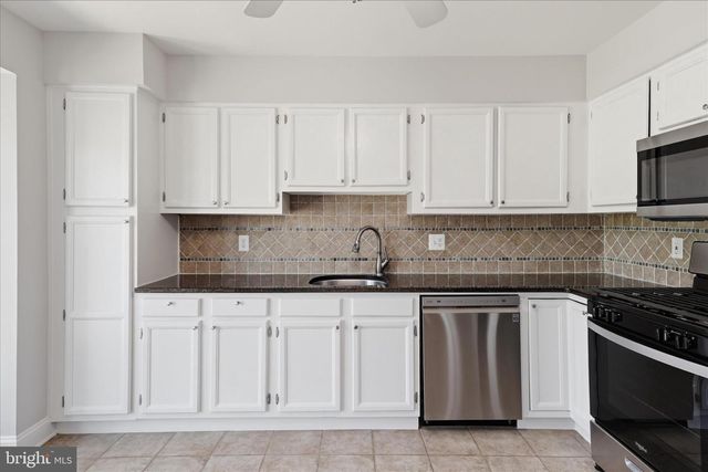 46810 RABBITRUN TER, Sterling, VA 20164