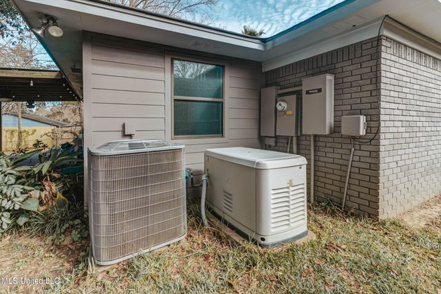 15397 Woody Drive, Gulfport, MS 39503