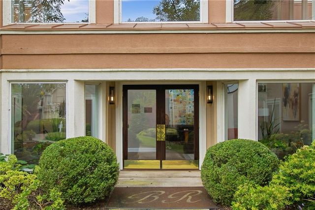 5350 Brooke Ridge Drive, Dunwoody, GA 30338