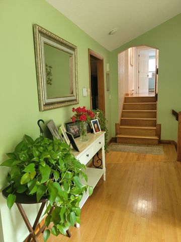 401 Cross St, Boylston, MA 01505