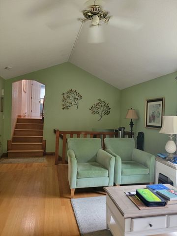 401 Cross St, Boylston, MA 01505
